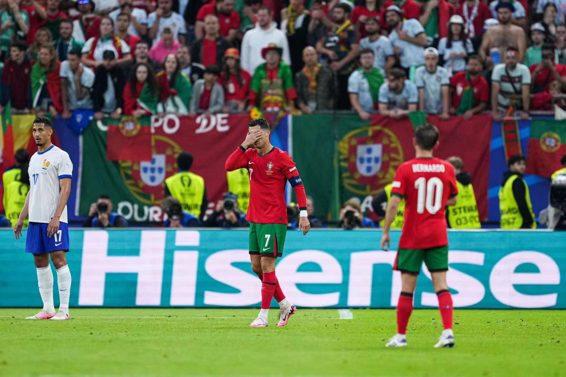 葡萄牙不敌西班牙，告别联赛