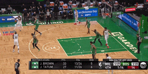 球队在比赛中出现失误，导致反败为胜