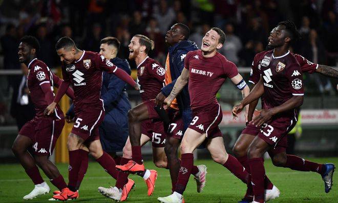 关于萨索洛主场大胜都灵，士气高昂的信息