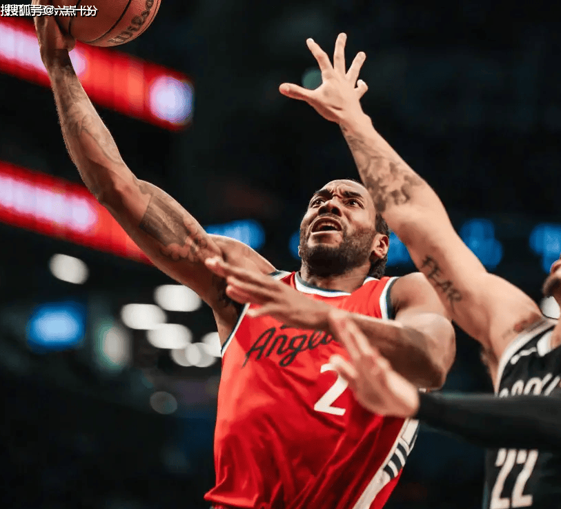 快船内线组合火力全开，球队打破连败窘境的简单介绍