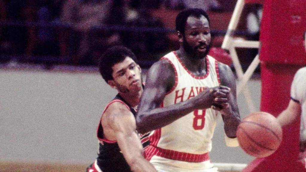 球员实力施展，场上奇妙瞬间令人震撼的简单介绍