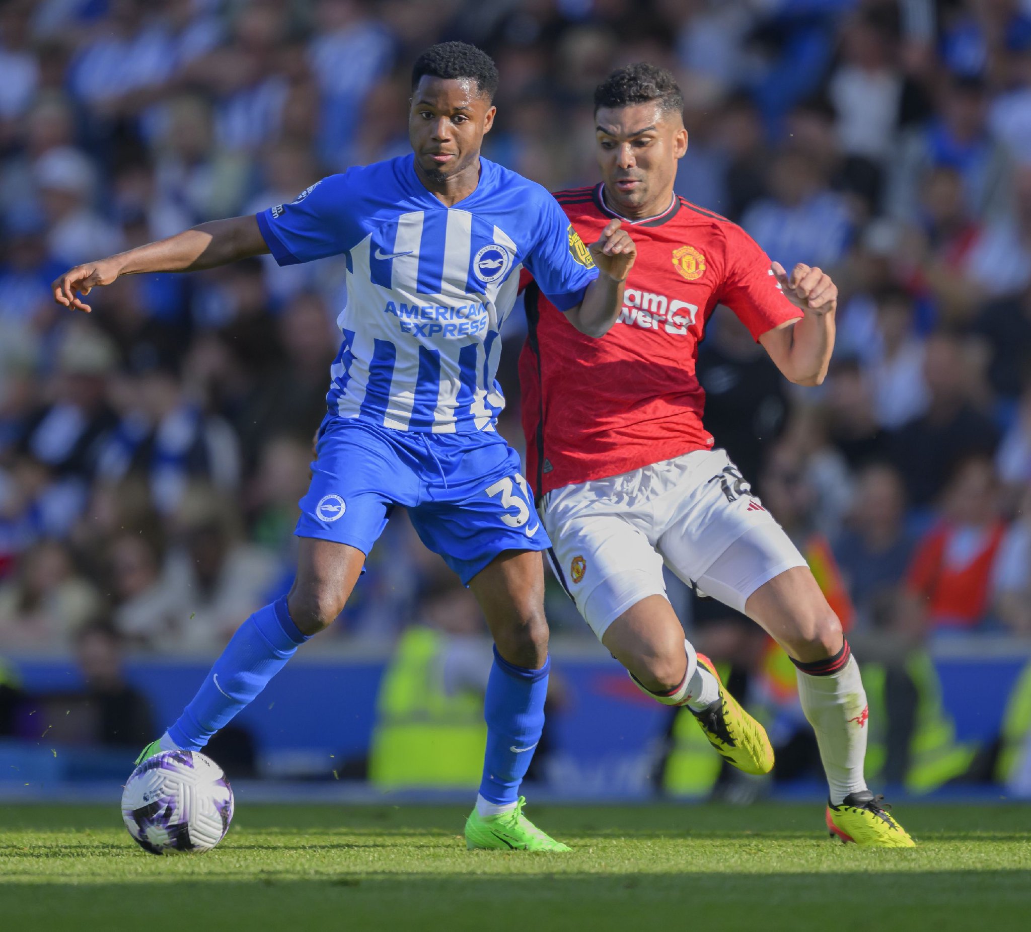 曼联客场告捷，球员表现出色