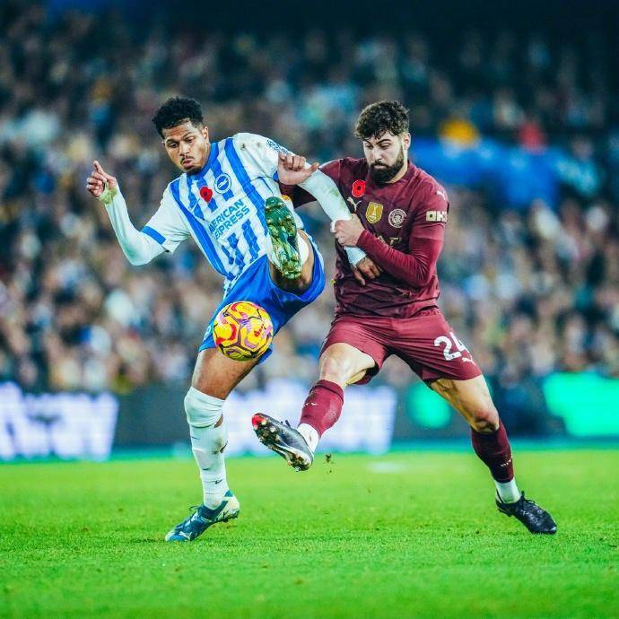 曼城控制比赛场面，轻松战胜对手