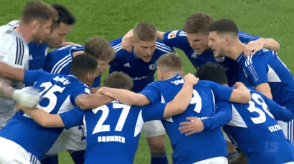 沙尔克在客场比赛中遇到困难的简单介绍