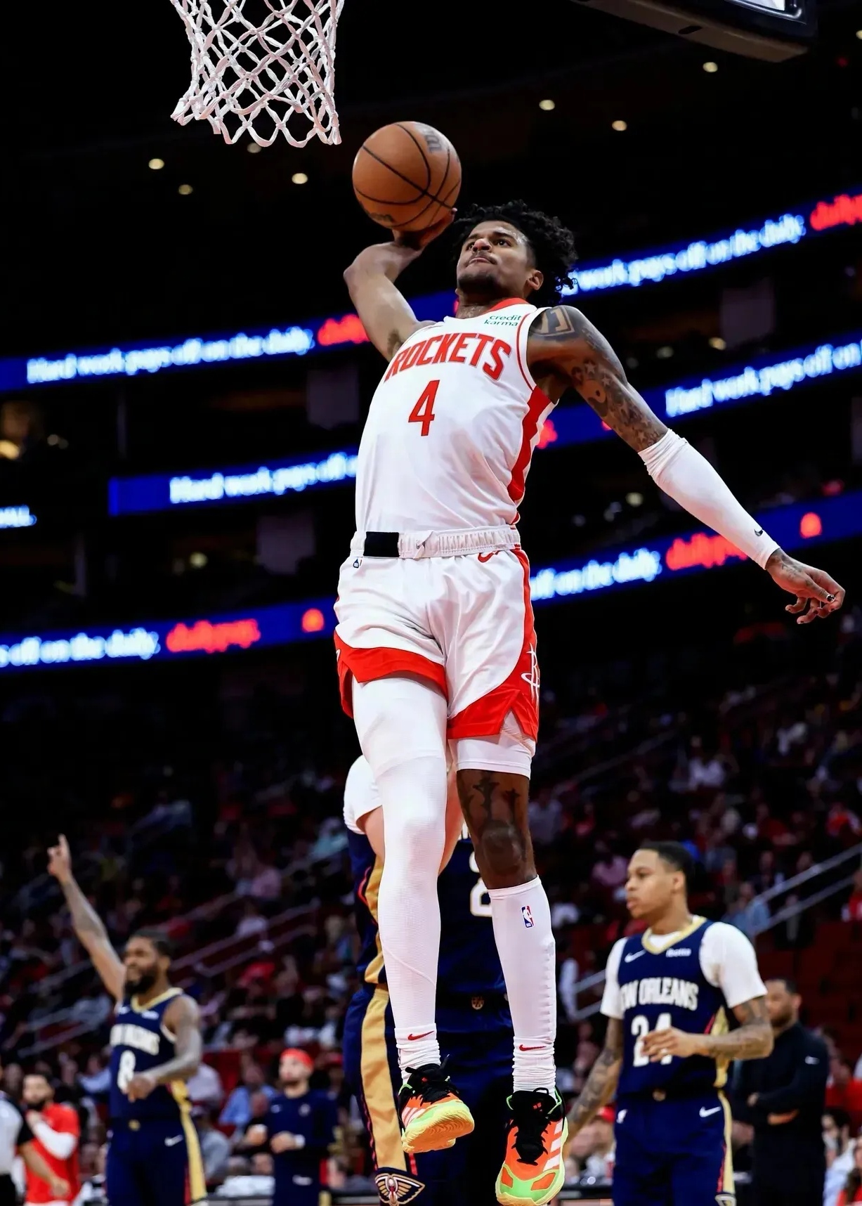 火箭险胜雷霆，顽强拼搏！