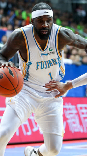 世界网球队横扫意大利网球队，费德勒三分雨点燃全场的简单介绍