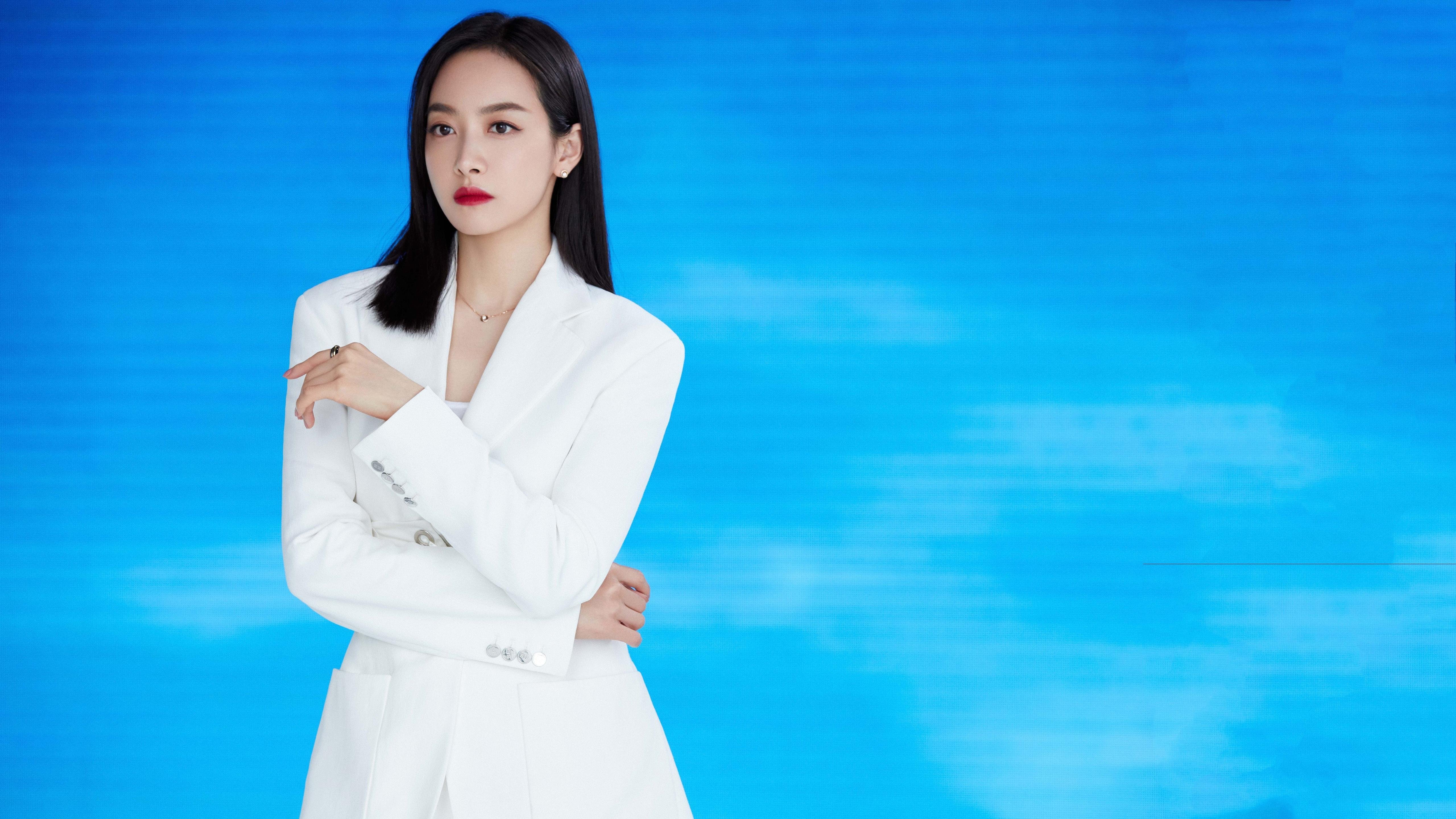 爵士节奏窒息活塞，浓眉无解攻防诠释超巨本色