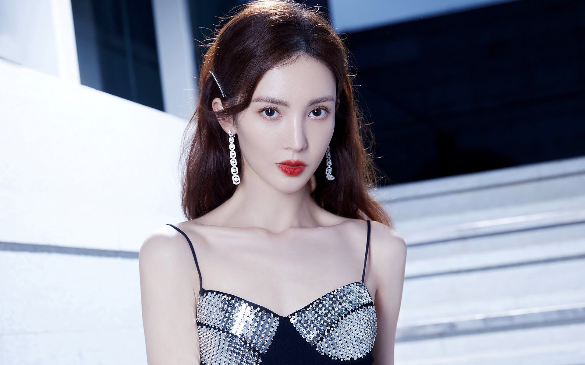 秘鲁斩落佛罗伦萨,当福登在F1新赛季揭幕战接管比赛