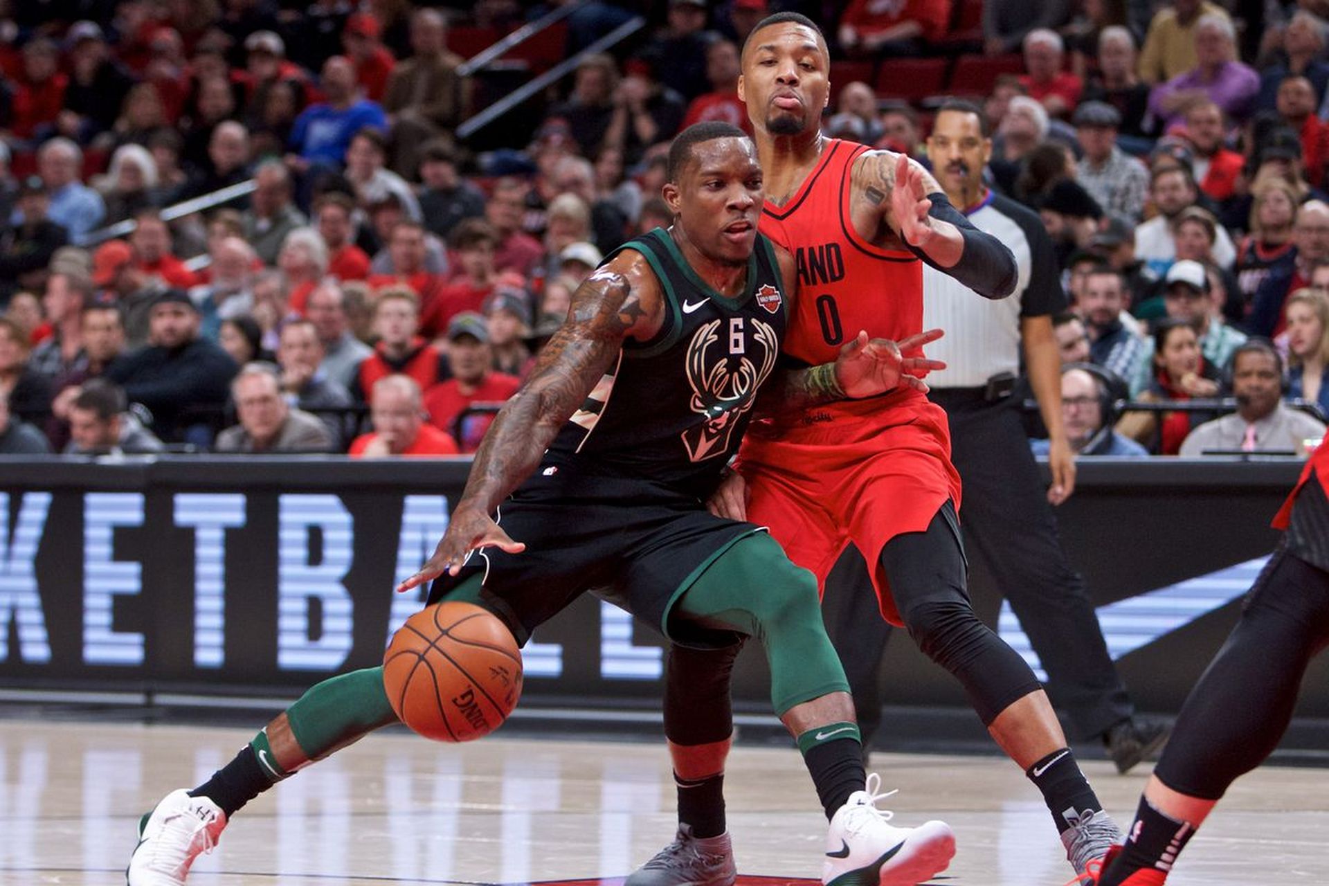 开拓者对阵掘金,利拉德发挥堪称完美 开拓者对阵掘金,利拉德发挥堪称完美