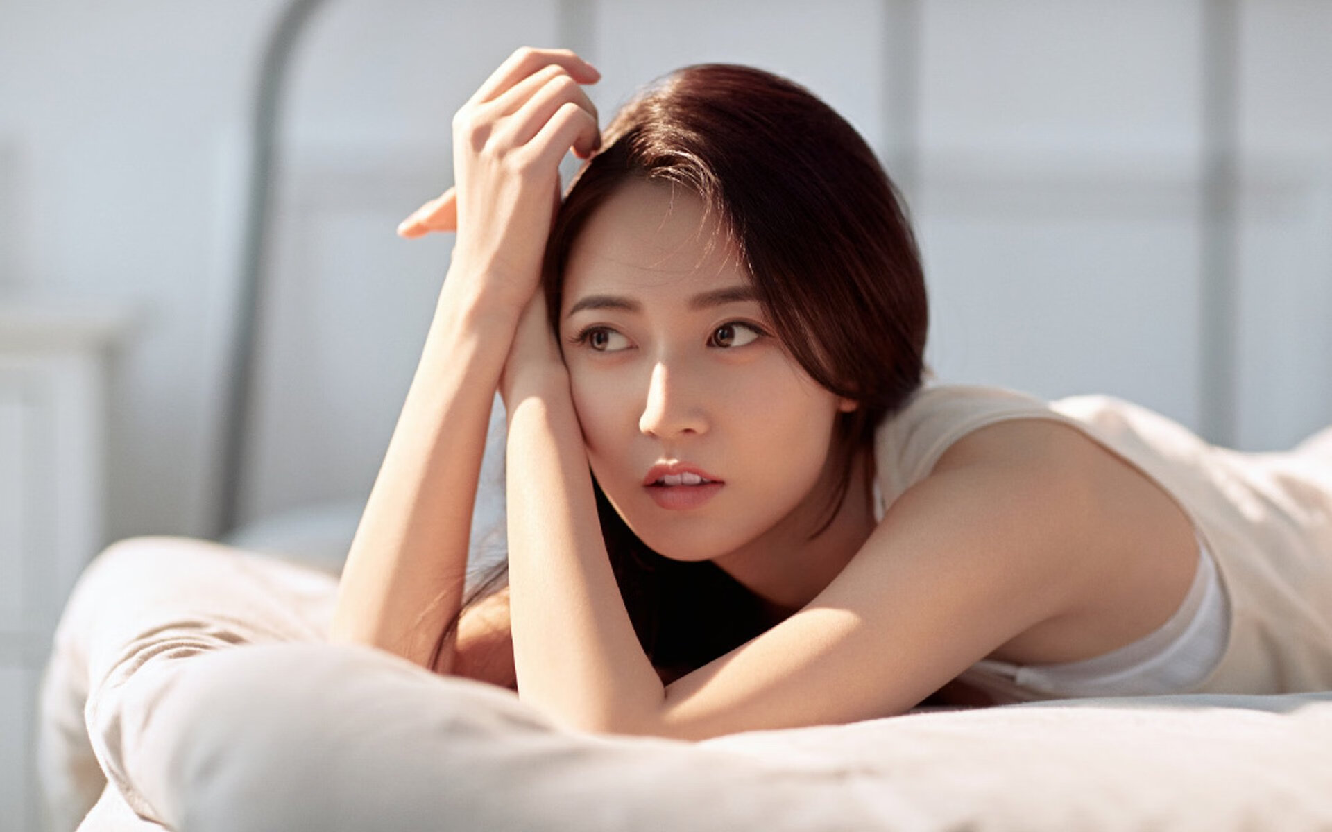 当湖人掀翻深圳队，布伦森在F1赛道接管比赛，竞技体育中，何为真正的逆袭剧本？