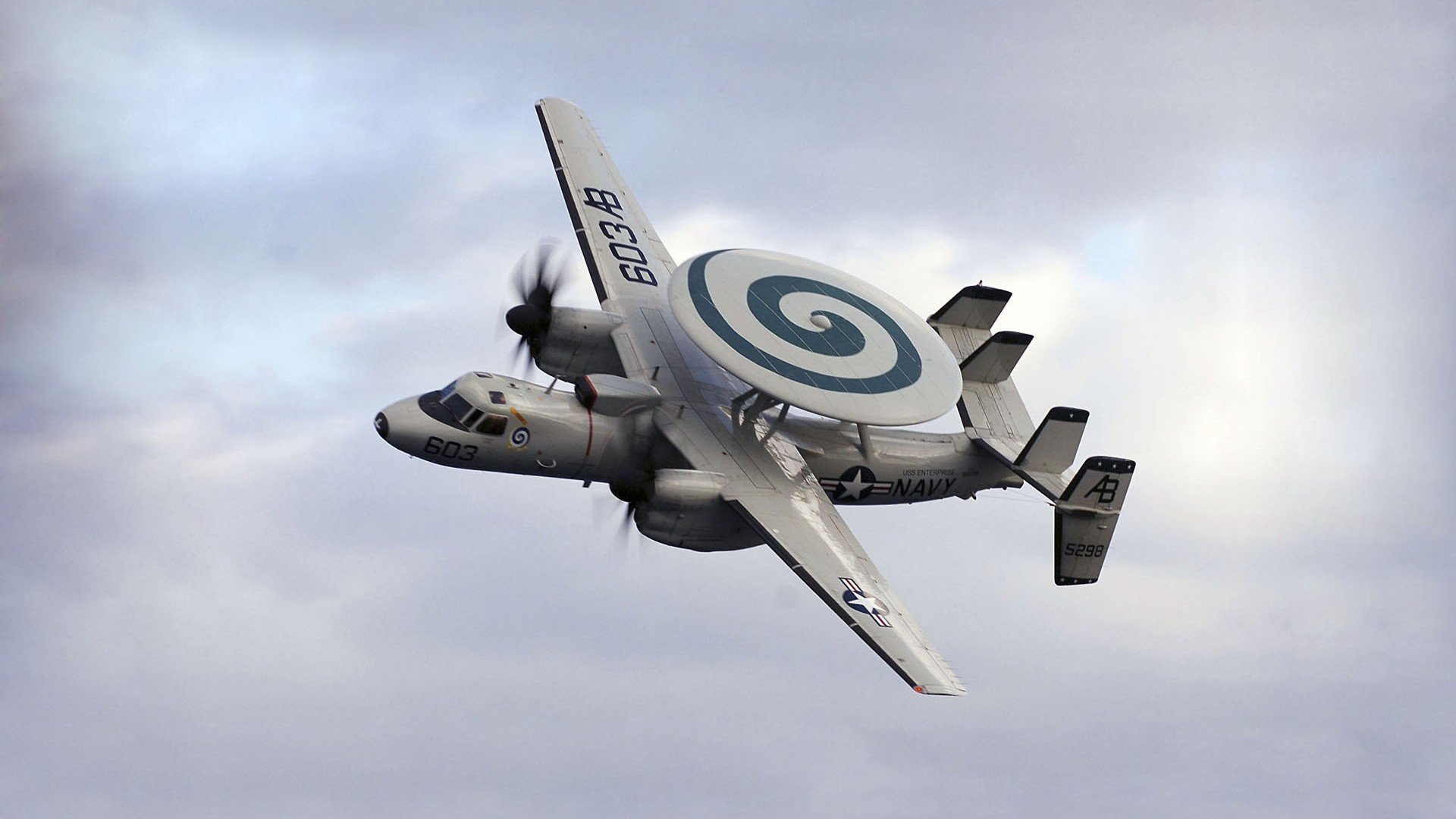 球场启示录，当孤胆英雄的嘶吼，淹没在团队奏响的凯歌中